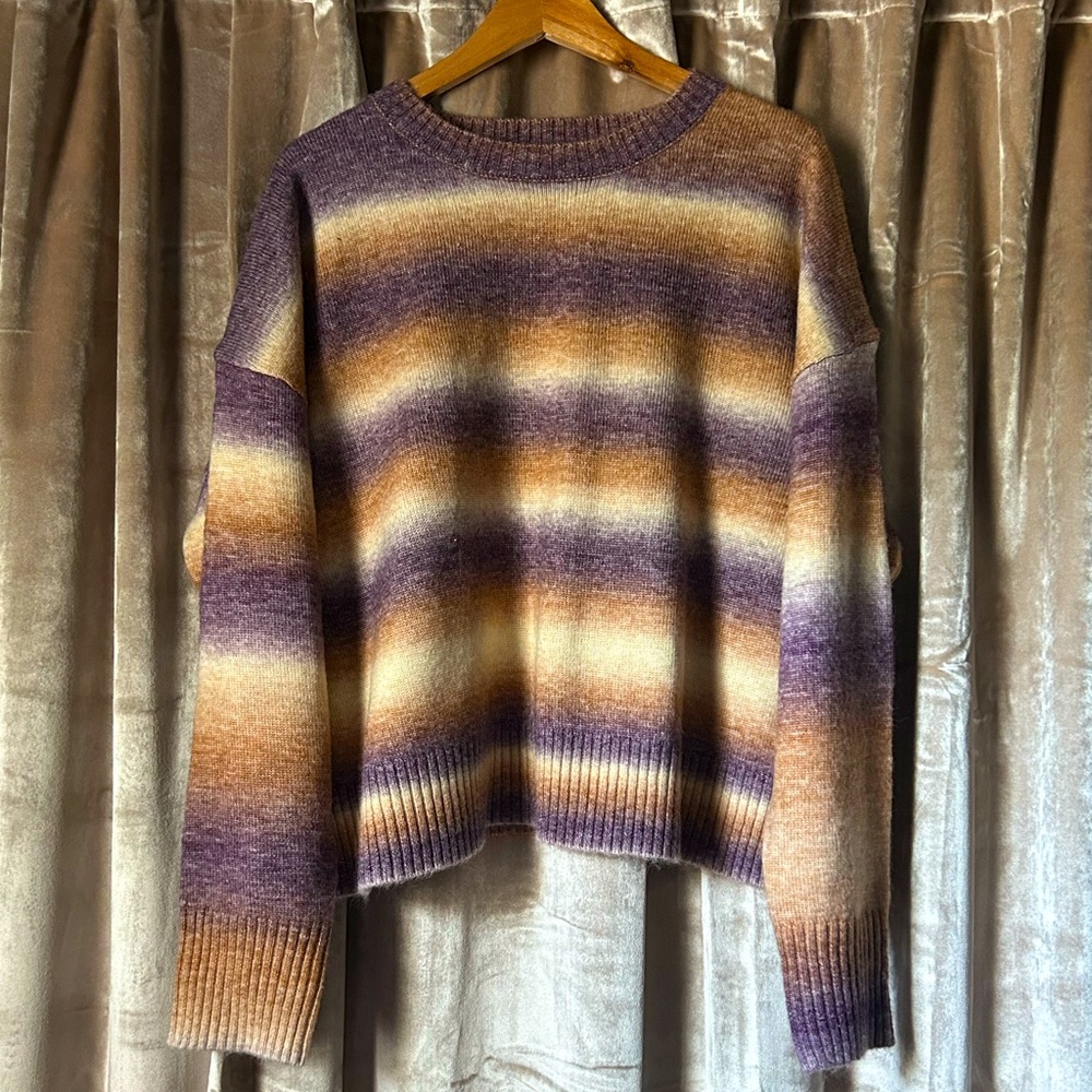 Weekend Los Angeles Crew Neck Sweater